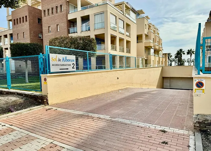 Apartamento Con Vistas Al Mar En Urbanizacion De Lujo Almerimar