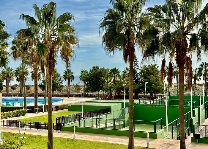 Apartamento Con Vistas Al Mar En Urbanizacion De Lujo Almerimar